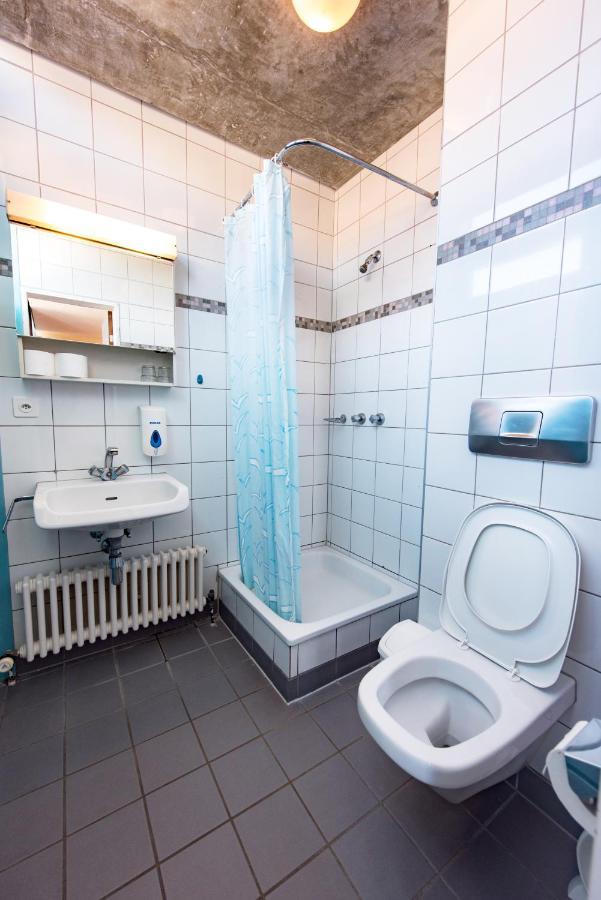 Geneva Hostel