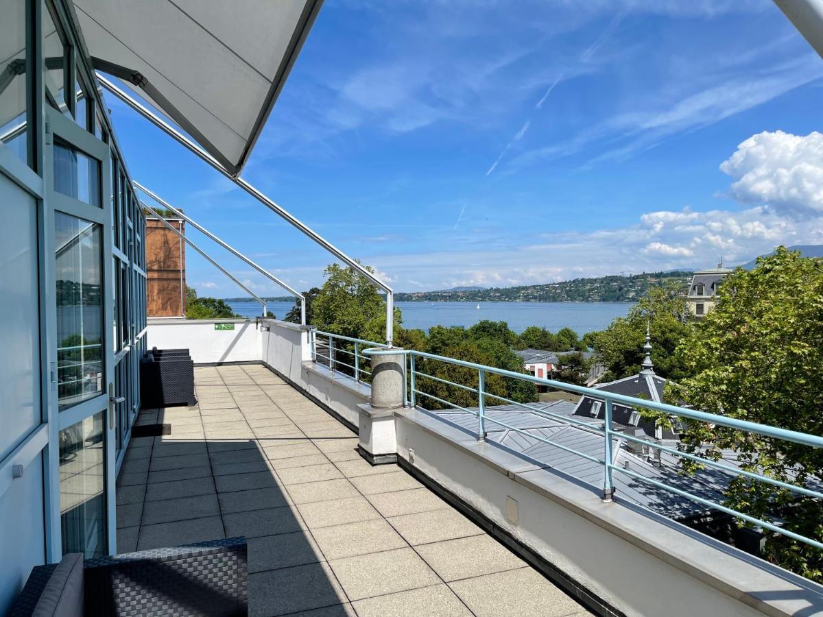 Geneva Hostel *