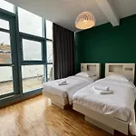 Hostel Genève * Genf