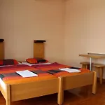Hostel Genève Hostel *